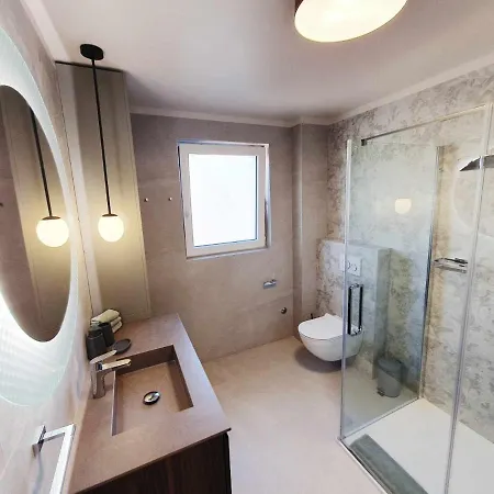 Lägenhet New Ana Design Center *